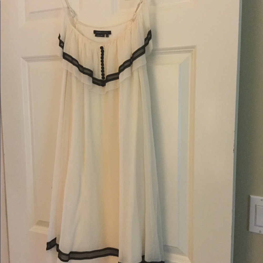 BCBGMaxazria Chiffon Ivory Dress with navy trim